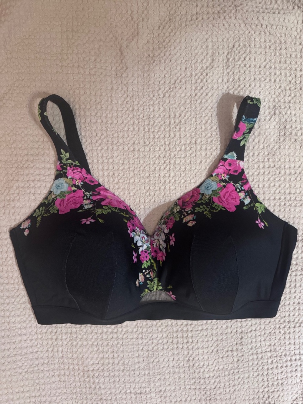 Cacique Lightly Lined No Wire Bra 44G